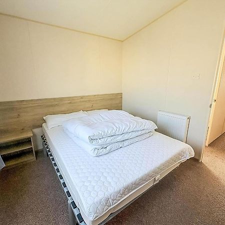 Lovely 6 Berth Caravan For Hire In Norfolk, By A Beautiful Beach! Ref 50030J Great Yarmouth Exterior photo